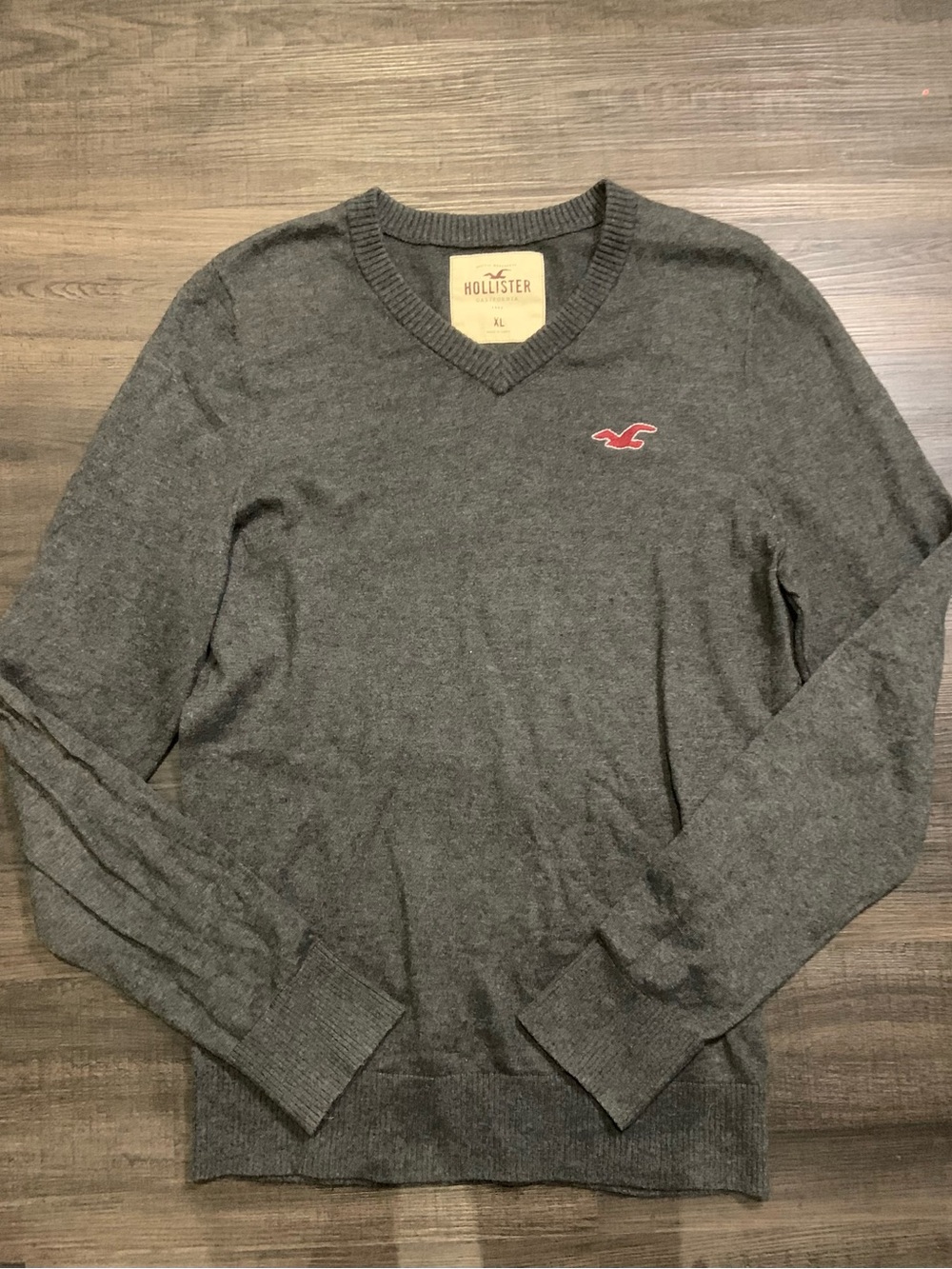 Hollister Men's Dark Gray V-Neck Sweater with Red Logo